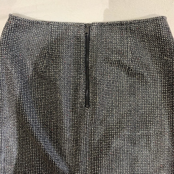 Banana Republic Skirt - Picture 6 of 8